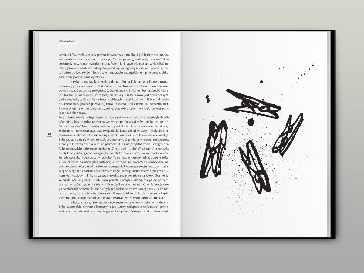 A book spread with a black-and-white illustration of 4 clothes pegs.
